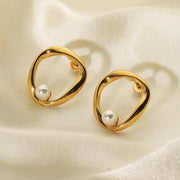 Irregular Oval Shape Pearl Earring