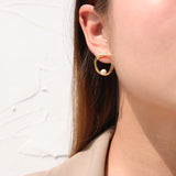 Irregular Oval Shape Pearl Earring