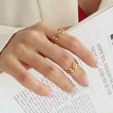 18K Gold Wave Pattern Double Opening Ring