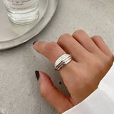 18K Gold Thread Texture Croissant Ring