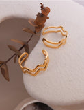 18K Gold Wave Pattern Double Opening Ring